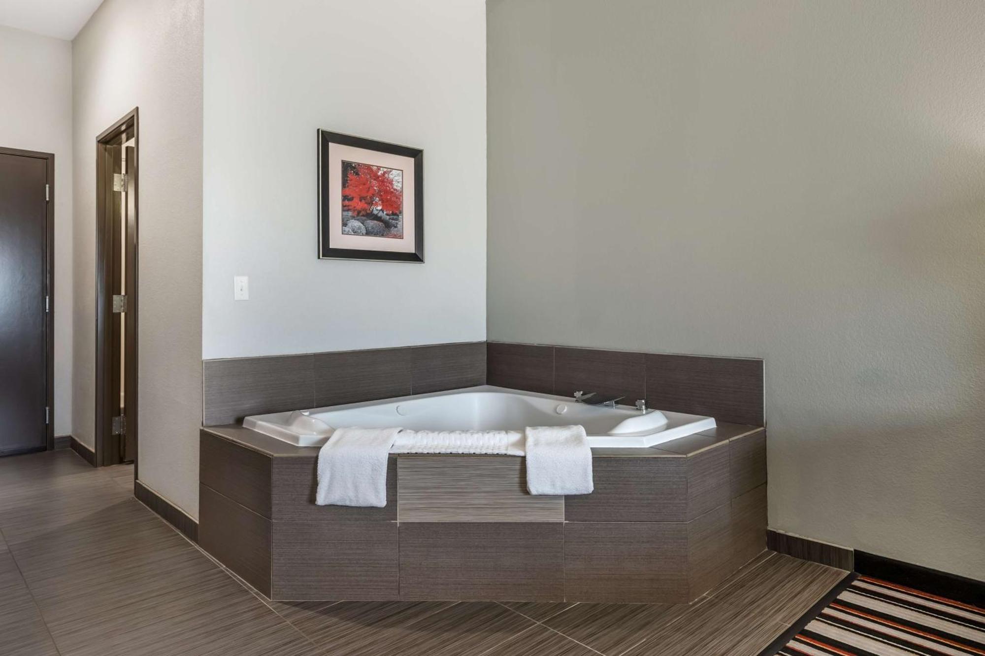 Best Western Plus Coweta'S 1St Hotel Ngoại thất bức ảnh